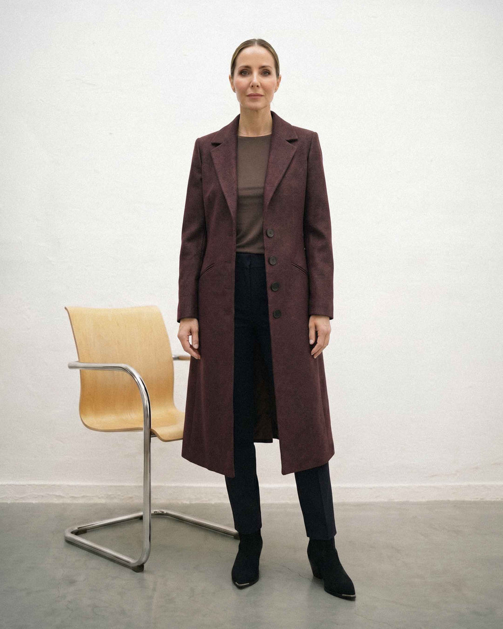 Abrigo Anastassia Helena, Color Burdeo