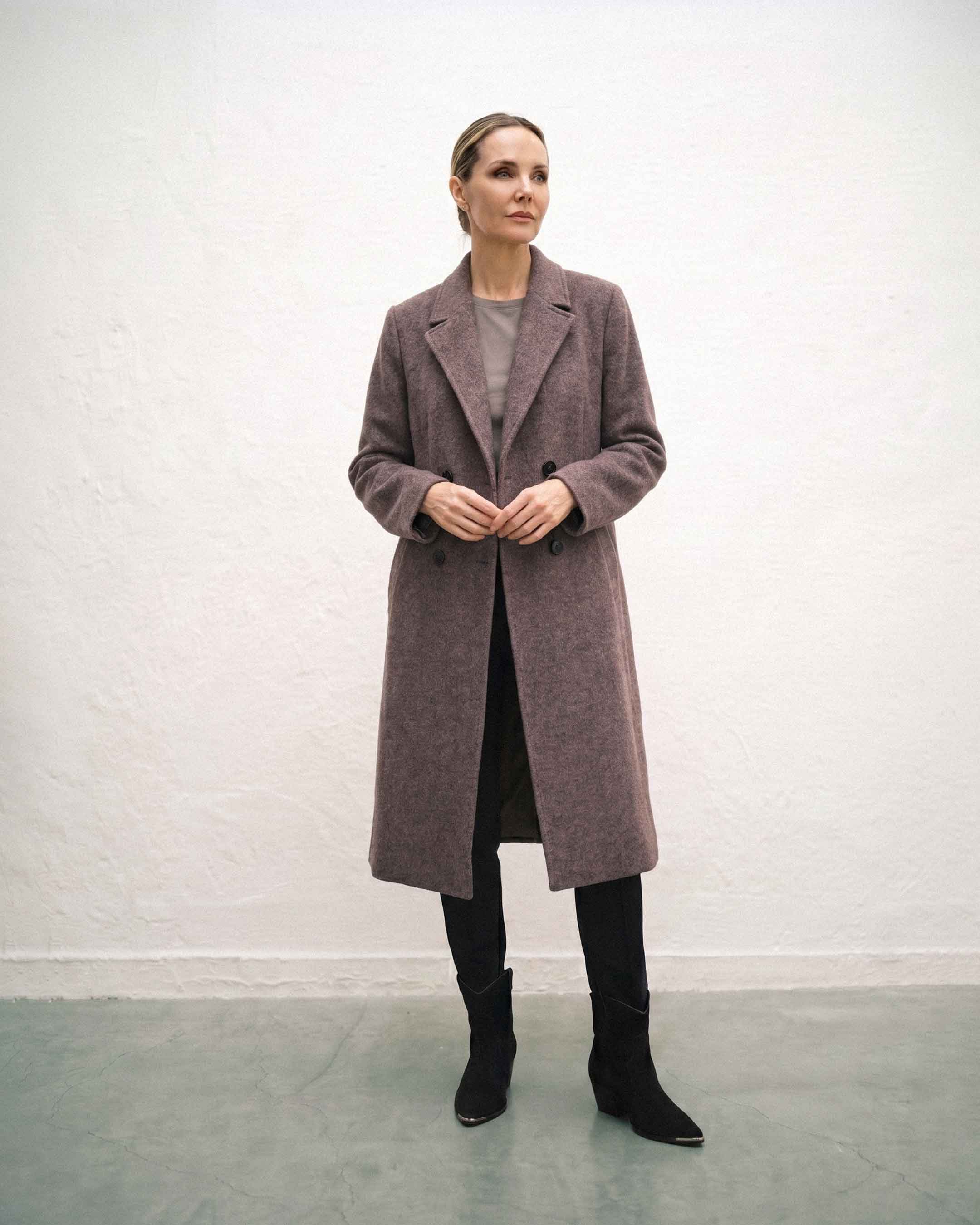 Abrigo Anastassia Max, Color Morado