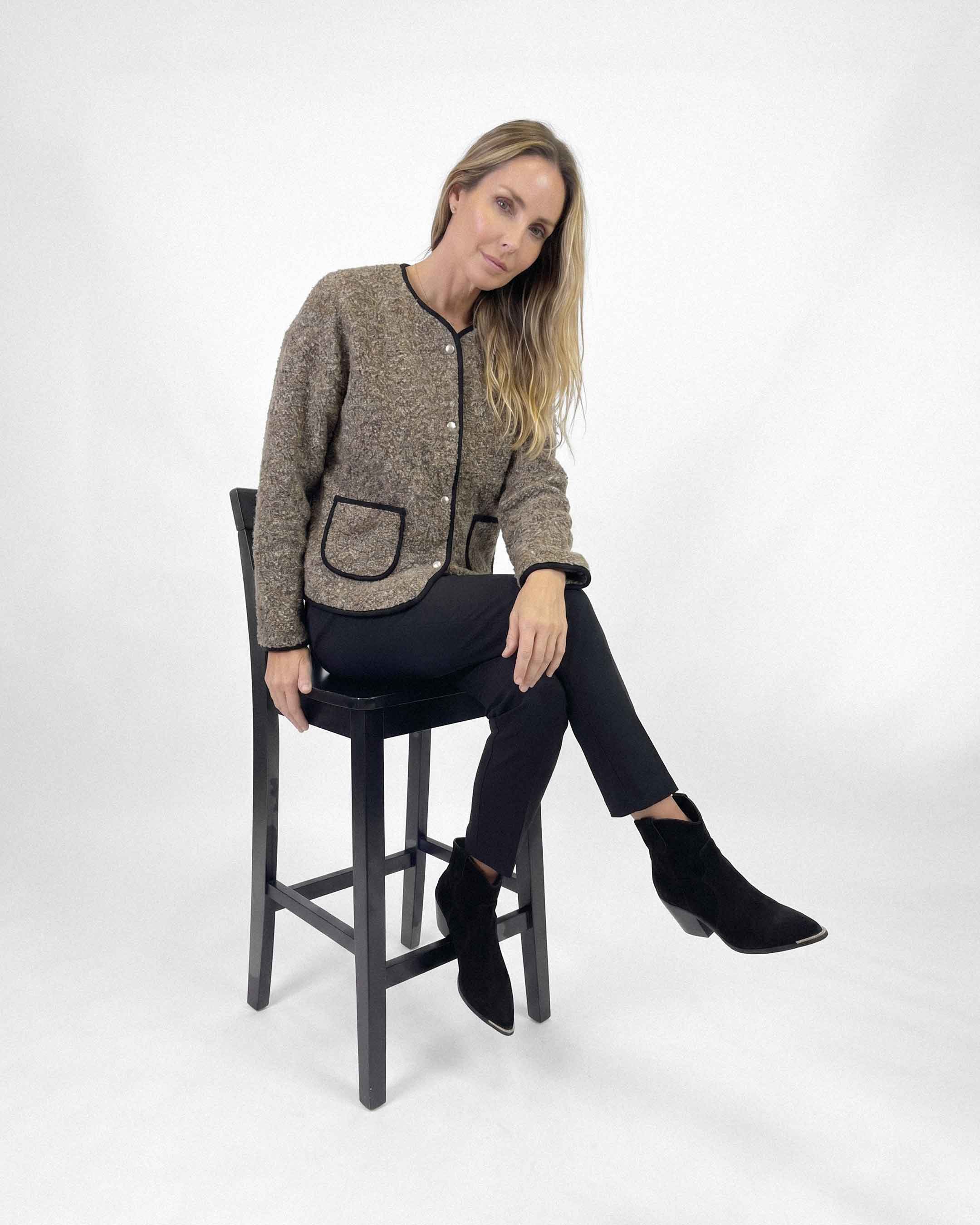 Chaqueta Anastassia Viena Greta, Color Mostaza Gris