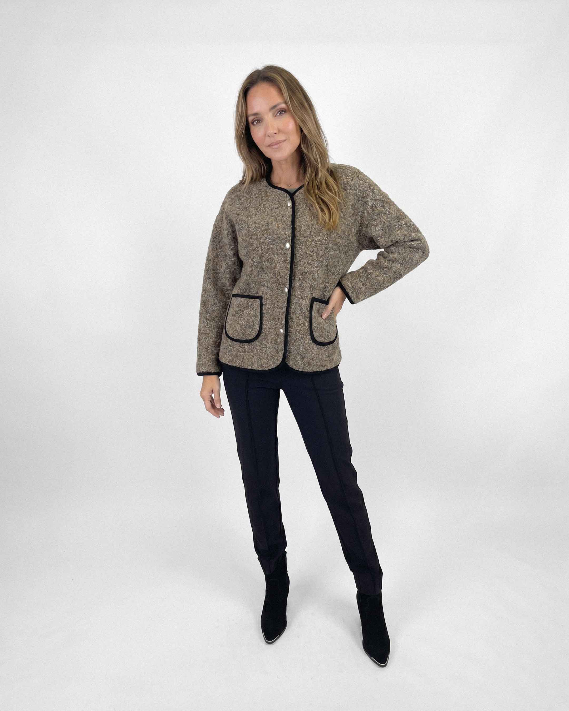 Chaqueta Anastassia Viena Greta, Color Mostaza Gris
