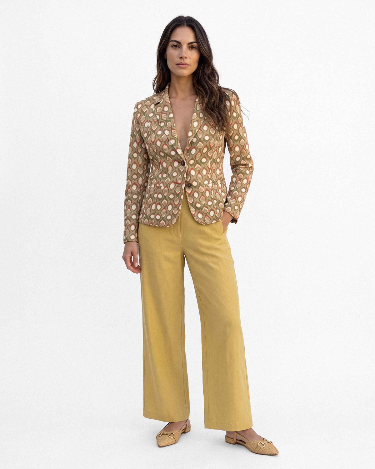 Chaqueta Carmen Blanes, color beige y naranja
