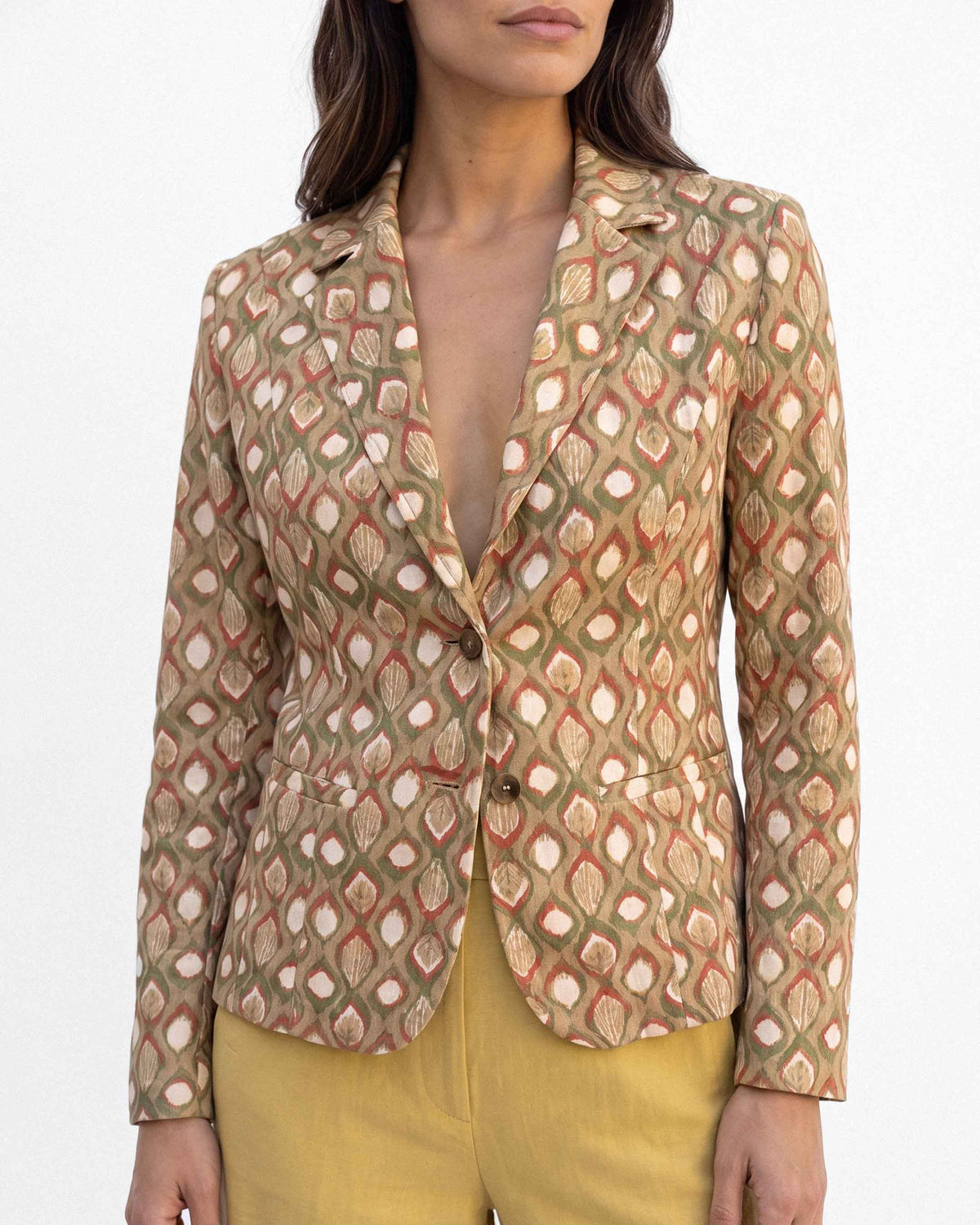Chaqueta Carmen Blanes, color beige y naranja