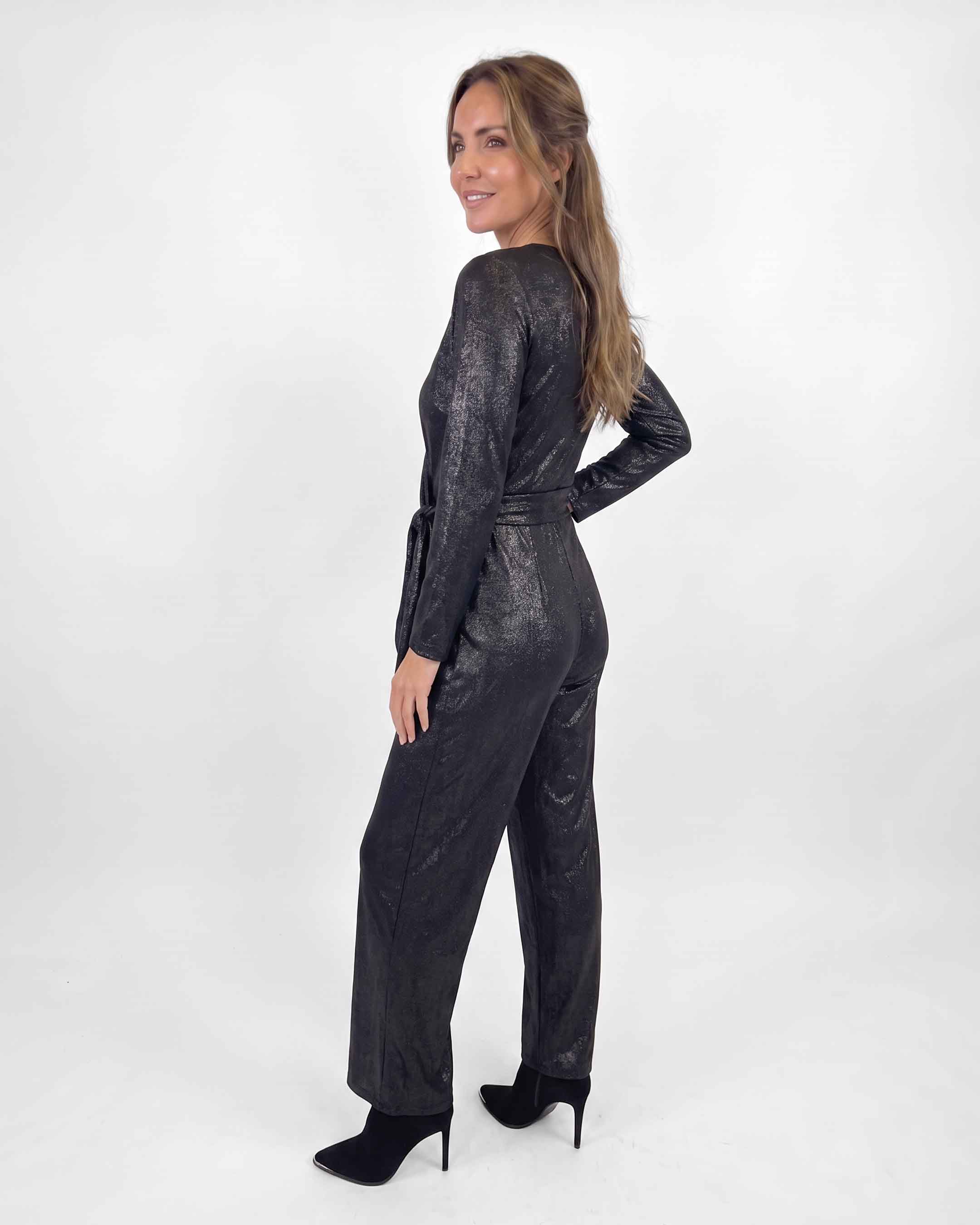 Enterito Anastassia Sabrina Varsovia, Color Negro