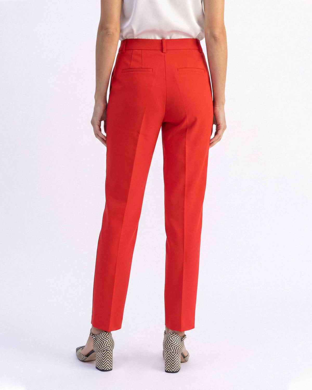 Pantalón Tiro Alto, color rojo
