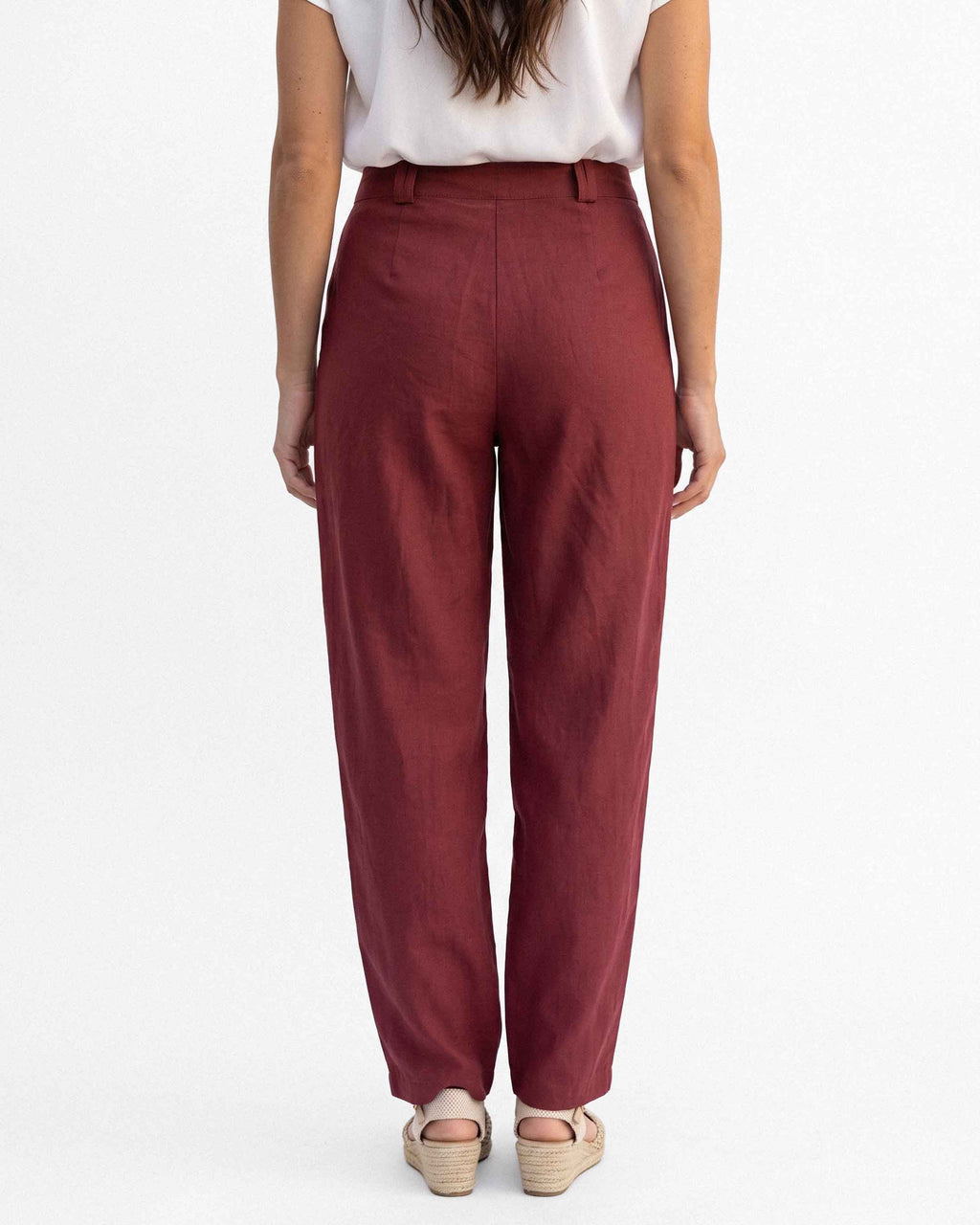 Pantalón Sharp, color burdeo