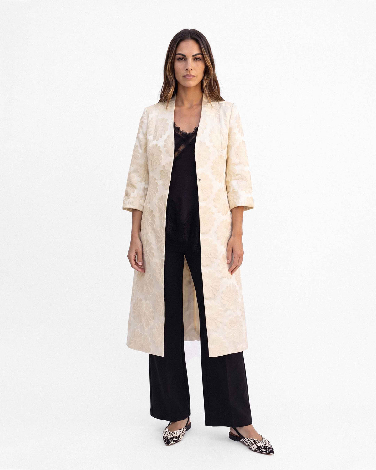 Trench Teba, color crudo