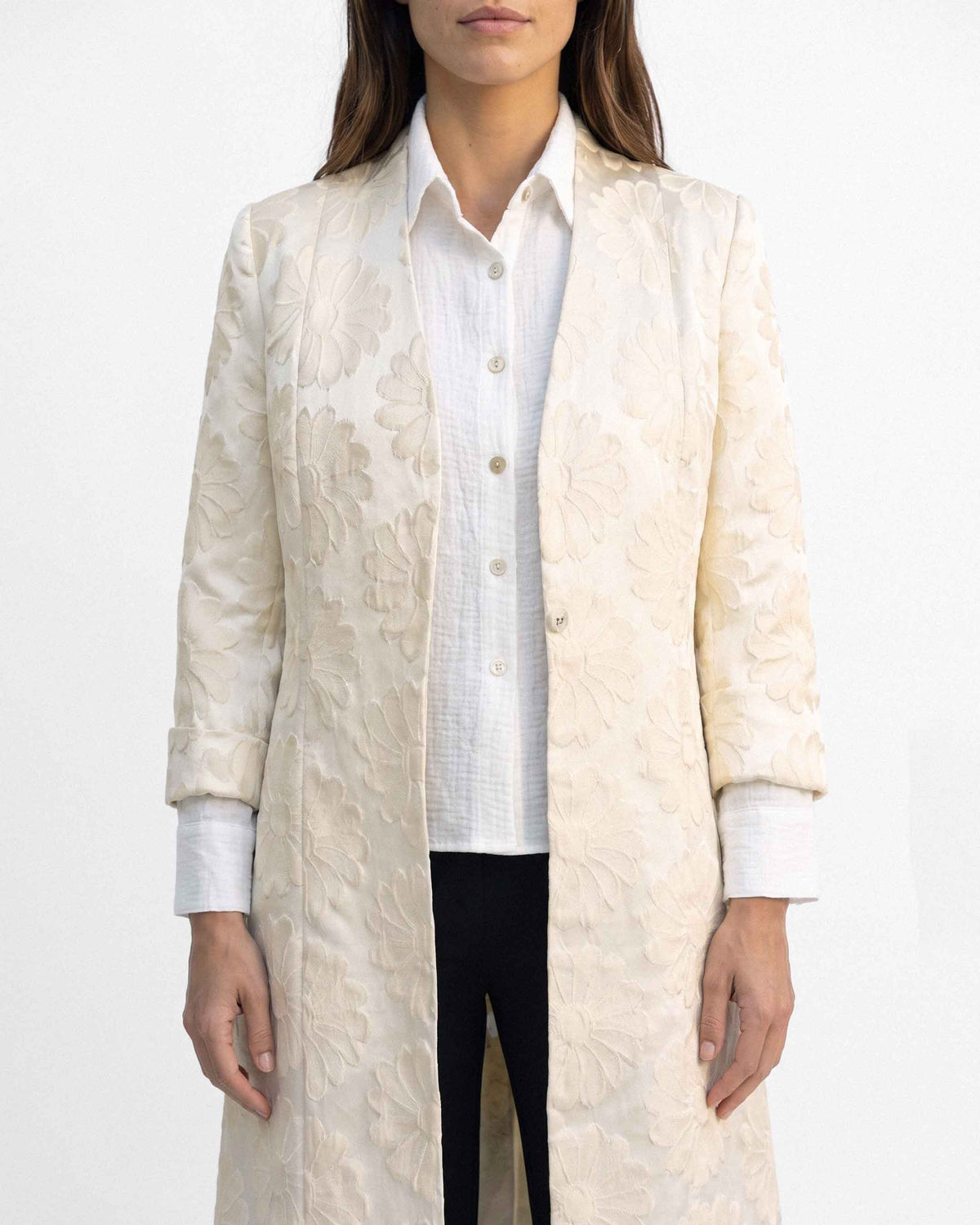 Trench Teba, color crudo