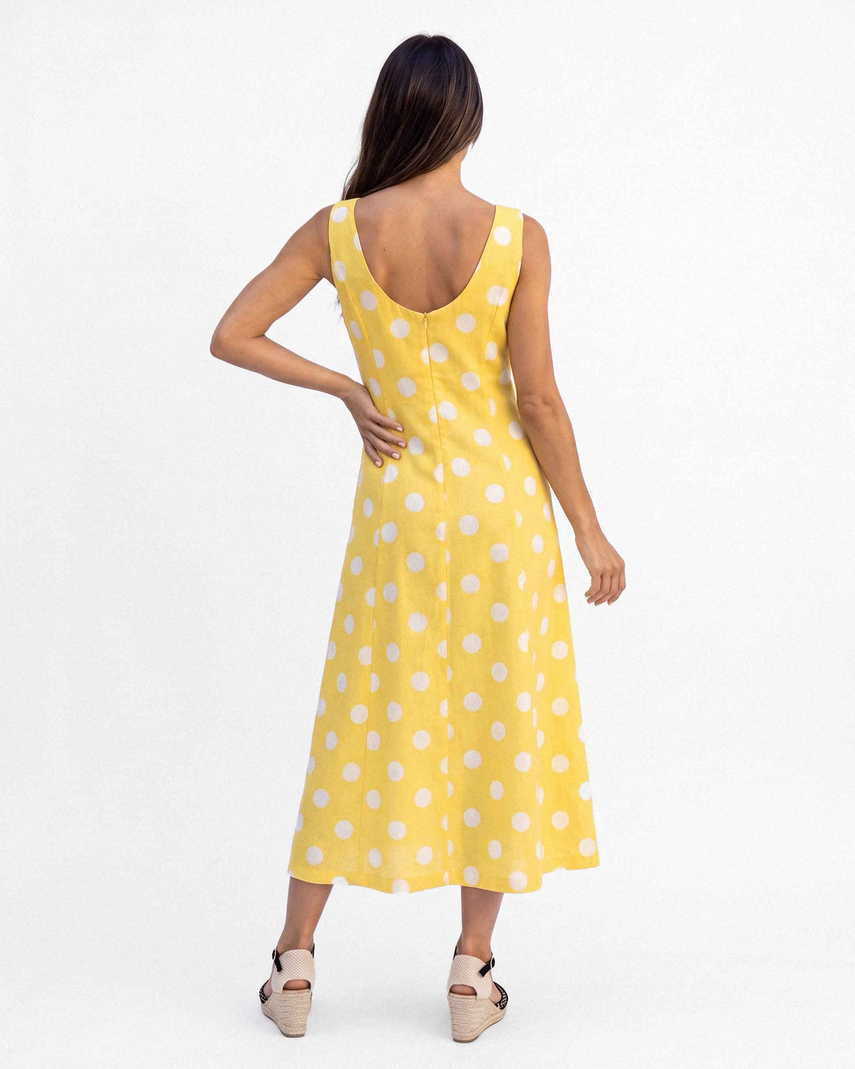 Vestido Carla Lagos Lunares, color amarillo